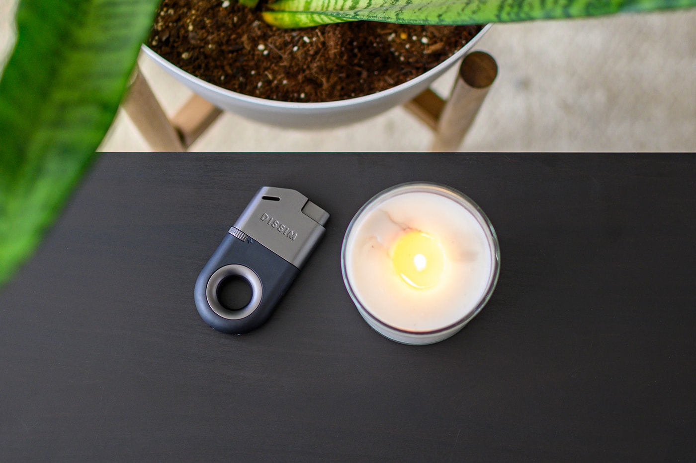 worlds first inverted lighter dissim release info ergonomic circle grip refillable butane tank Kickstarter Campaign