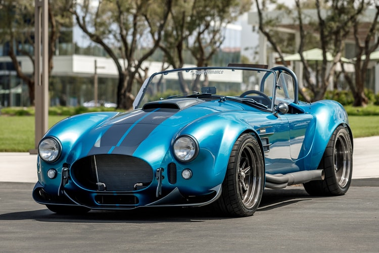 Superformance Crafts Widebody '60s Shelby Cobra-Inspired Kit Car