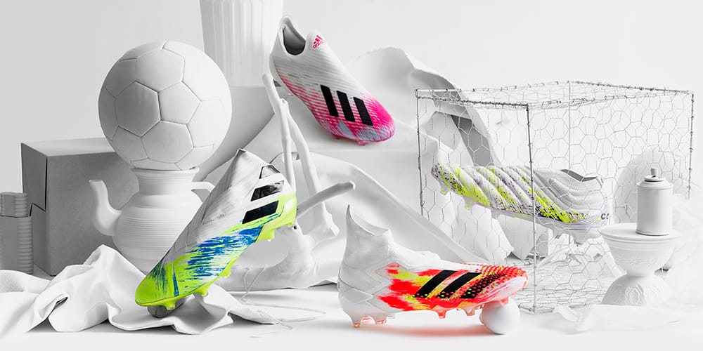 r1 football boots