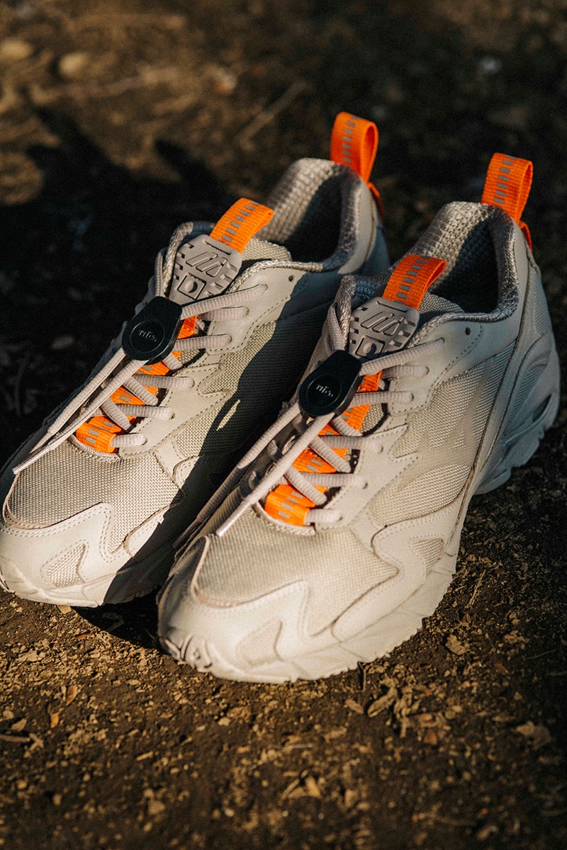 BEAMS x Mizuno Wave Rider 10 "Wood Ash/Wood Ash/Flame Orange" Sneaker Release Information Closer Look Wider Drop Date Japan Tokyo Hanon Shop 