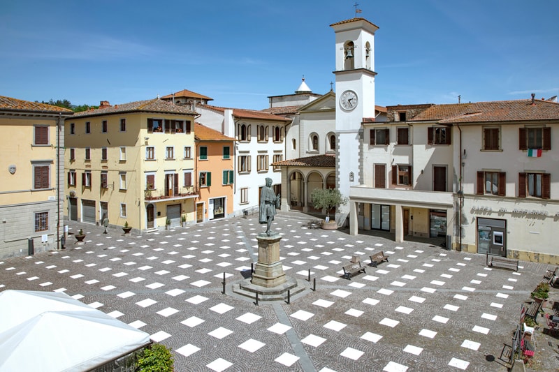 caret studio social distancing installation stodistante public spaces italy florence