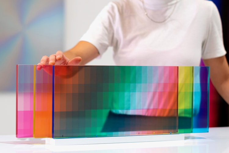 Felipe Pantone Offers a Spectrum of Distorted Light in 'MANIPULABLE 3' Sculpture