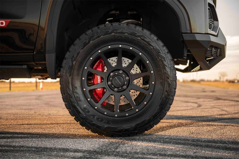 hennessy goliath 700 horsepower gmc sierra custom kit supercharger v8 pickup truck