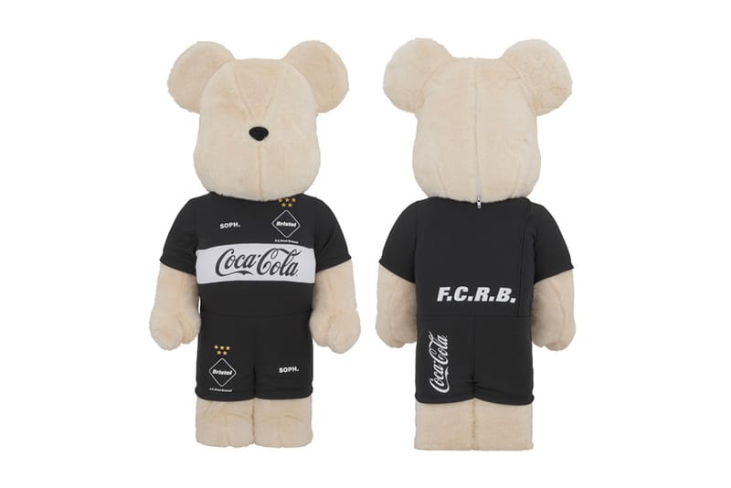 Medicom Toy Imagines Jersey-Wearing BE@RBRICKs