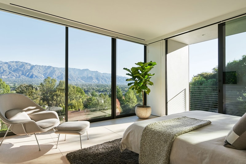 Montalba Architects LR2 House in Pasadena California Rectangular Volumes Rotated Series Angular Minimalist Concrete 
