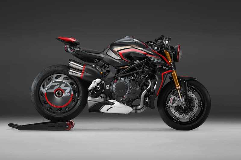 MV Agusta Rush 1000 Motorcycle Info superbikes speed drag racing horsepower Motorbikes Limited edition Italian design