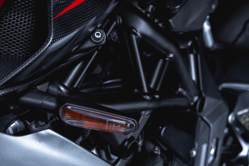 MV Agusta Rush 1000 Motorcycle Info superbikes speed drag racing horsepower Motorbikes Limited edition Italian design