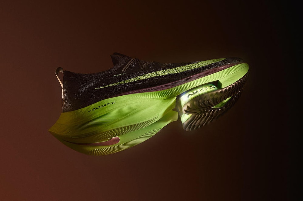 nike running air zoom alphafly next percent black electric green lime blast valerian blue CI9925 400 official release date info photos price member store list Eliud Kipchoge marathon run race sub 2 hour two time
