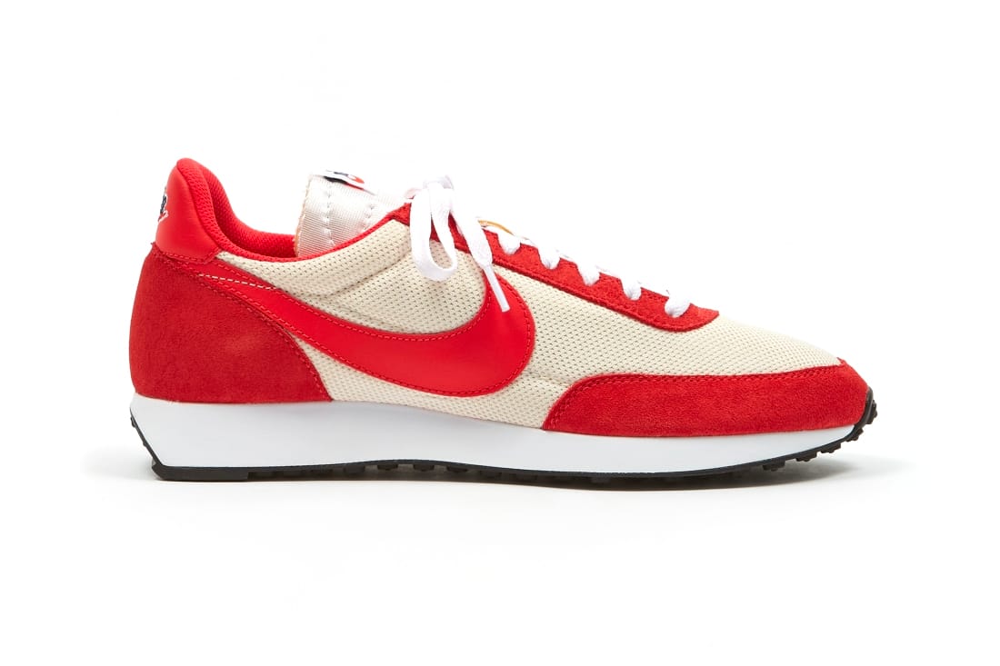 nike tailwind white red