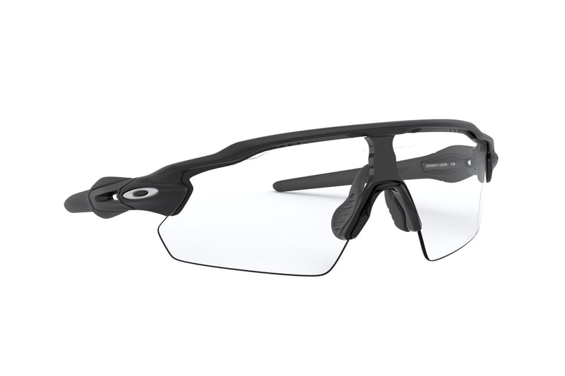 Oakley Clear Collection Sport Performance Lifestyle Frames Photochromic Lenses Professional Athletes Anti-Fogging Plutonite Extended Coverage Wraparound
