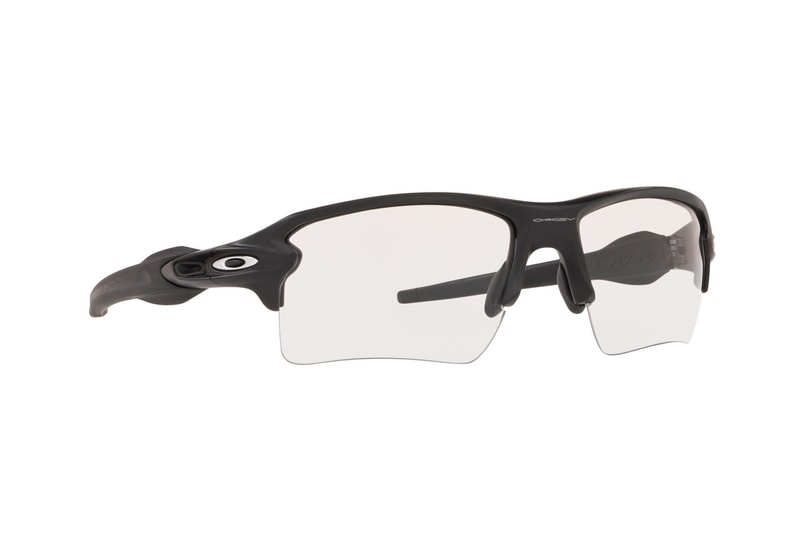 Oakley Clear Collection Sport Performance Lifestyle Frames Photochromic Lenses Professional Athletes Anti-Fogging Plutonite Extended Coverage Wraparound
