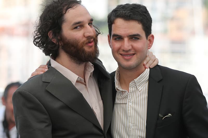 Safdie Brothers Score First-Look Deal With HBO a24 benny safdie josh safdiee 2 year elara pictures