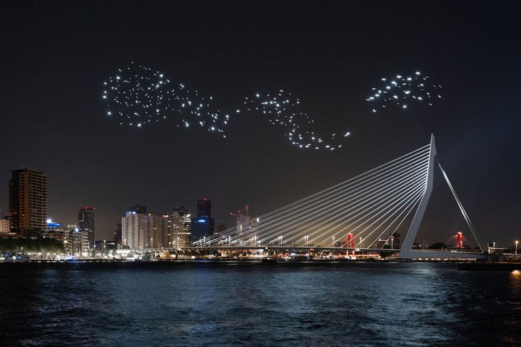 300 Drones Illuminate Night Sky in Rotterdam to Celebrate Freedom and Health