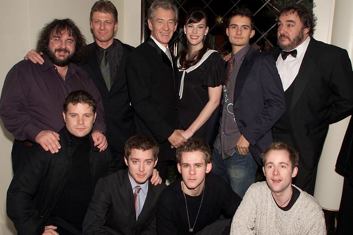 Lord of the Rings' Cast Reunites, Take Epic Photos
