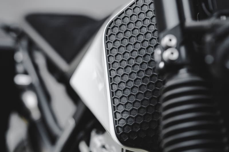 Vagabund Moto V13 1991 Honda NX650 Motorcycle dominator custom workshop customization build 3d printed mad max aesthetic