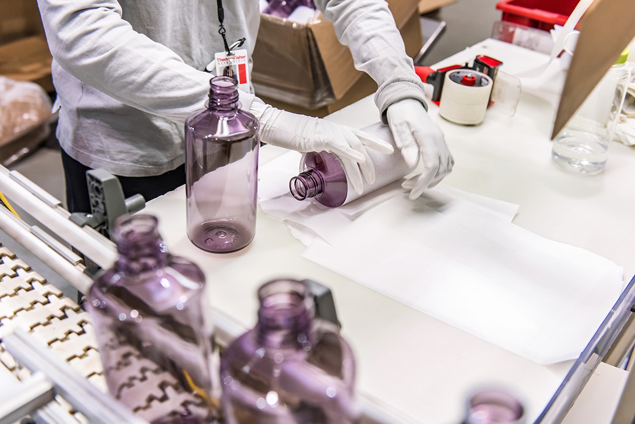fashion Nalgene Water Bottle Collaboration 32oz Wide Mouth Travis Scott Supreme Bape Online Ceramics PLEASURES Eden Power Corp Stadium Goods Fred Segal Manufacturing T Shirt Blanks Sustainability