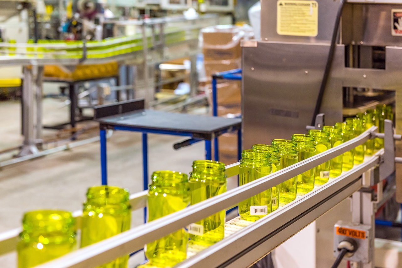 Nalgene Water Bottle Collaboration 32oz Wide Mouth Travis Scott Supreme Bape Online Ceramics PLEASURES Eden Power Corp Stadium Goods Fred Segal Manufacturing T Shirt Blanks Sustainability