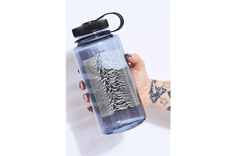 Nalgene Water Bottle Collaboration 32oz Wide Mouth Travis Scott Supreme Bape Online Ceramics PLEASURES Eden Power Corp Stadium Goods Fred Segal Manufacturing T Shirt Blanks Sustainability