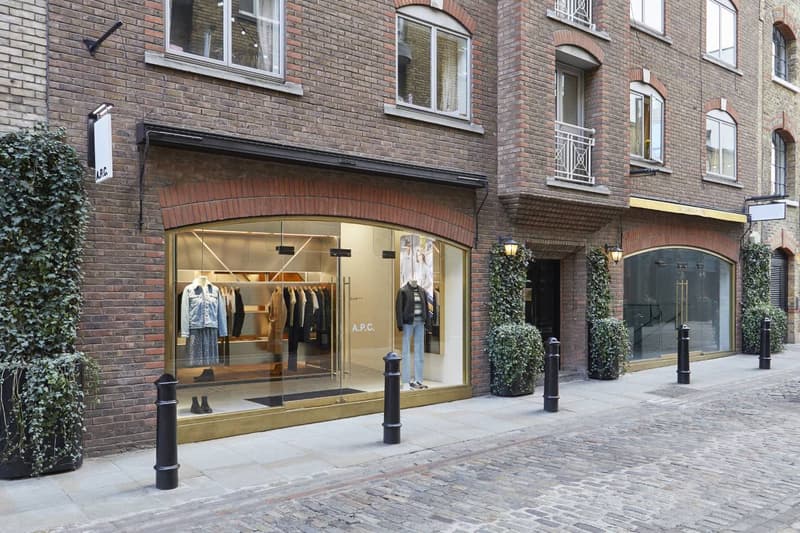 apc laurent deroo architecte paris london covent garden cabin modules furnish