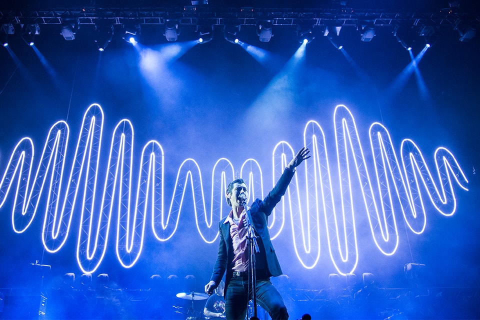 Arctic Monkeys Do I Wanna Know Music Video 1 Billion Youtube Views Hypebeast