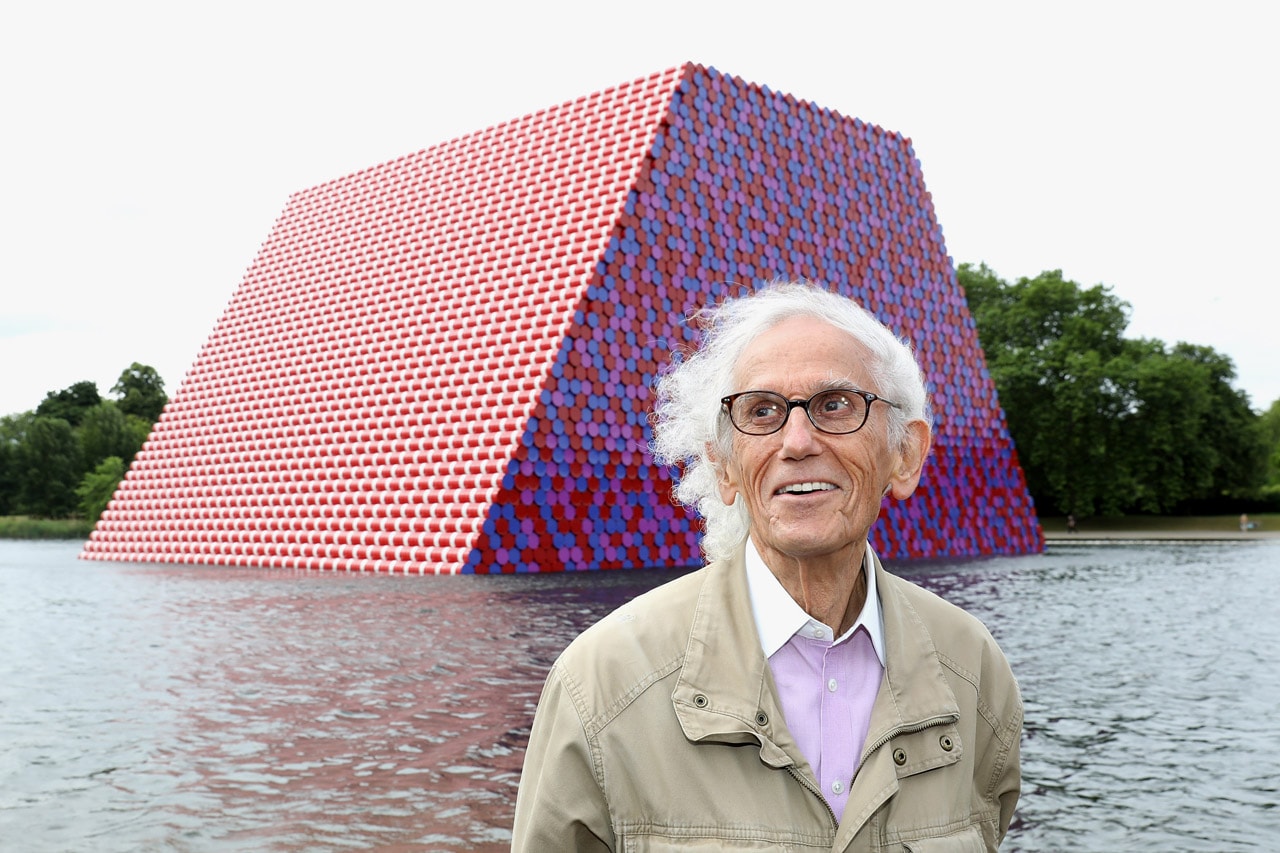 Christo Jeanne-Claude Serpentine Lake The London Mastaba Sculpture Painted Barrels Site-Specific Installations 
