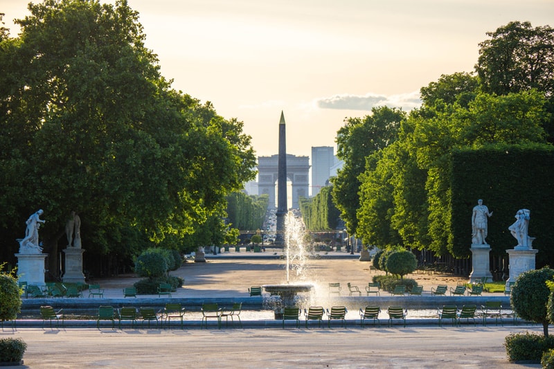 slavery memorial paris france artworks statues