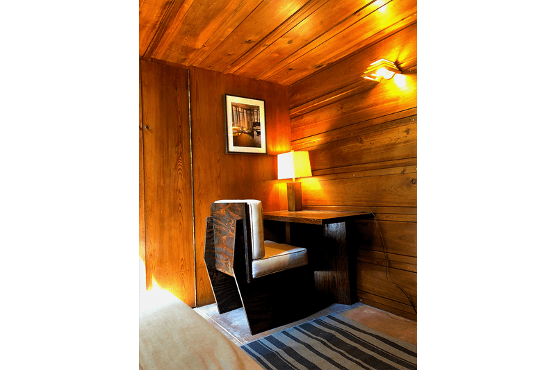 Early Frank Lloyd Wright Home Charles and Dorothy Manson House For Sale Closer Look Inside Exterior Design Architecture Usonian Building United States of America 