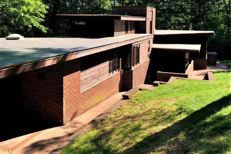 Early Frank Lloyd Wright Home Charles and Dorothy Manson House For Sale Closer Look Inside Exterior Design Architecture Usonian Building United States of America 