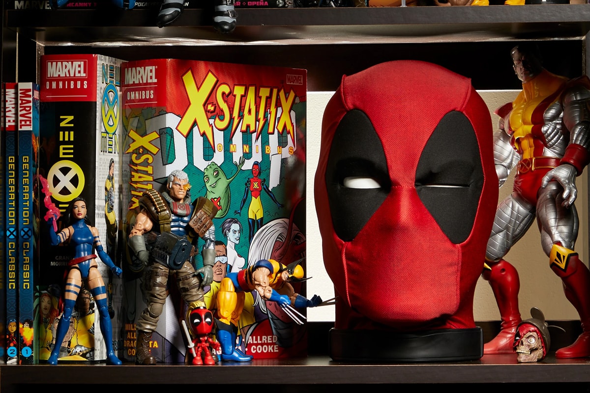 Hasbro Pulse Life-Sized Talking Deadpool Head Marvel Comics X-Men