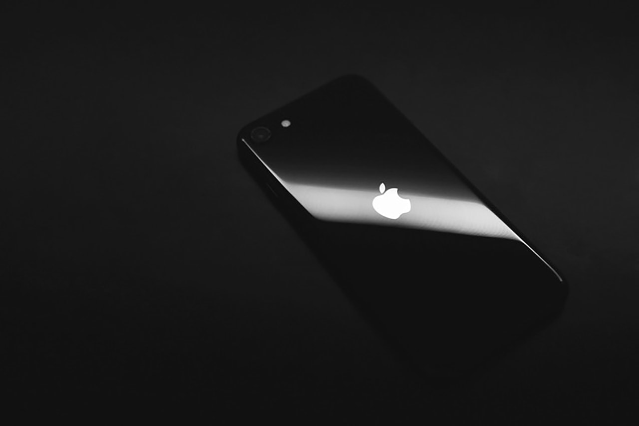 iPhone SE Return Relaunch Closer Look iOS 14 Apple Design Leak Second First Generation Comparison 