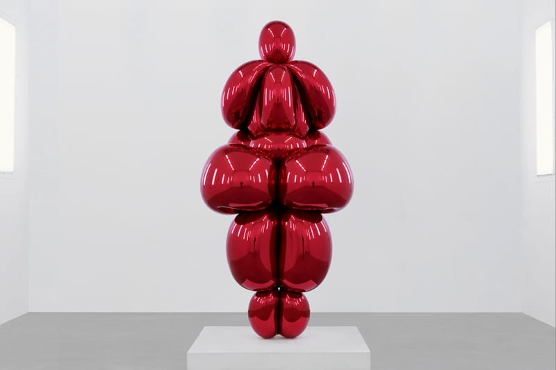 Jeff Koons Unveils New 'Balloon Venus' Sculpture in David Zwirner Online Studio