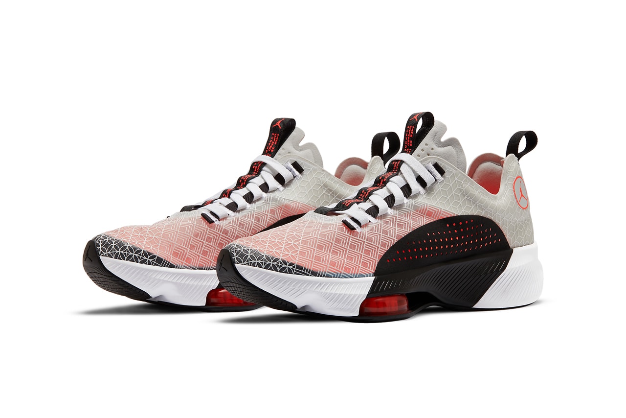 jordan brand air zoom renegade running shoe white black pure platinum infrared 23 CJ5383 100 official release date info photos price store list buying guide