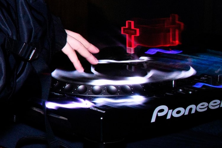 UNDERCOVER and Mars89 Release a Light-Up USB Stick