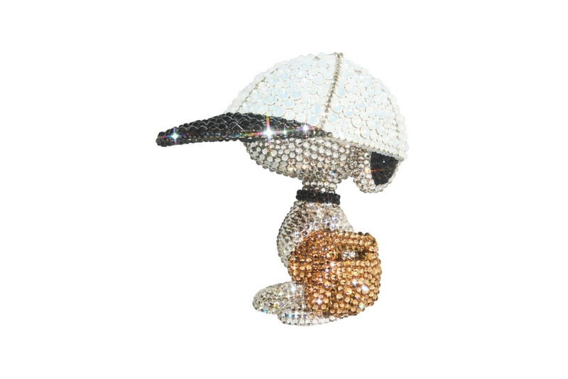 LIGHTS STYLE x Medicom Toy Swarovski Peanuts Snoopy Release collectibles peanuts snoopy charles schulz Japan figures 