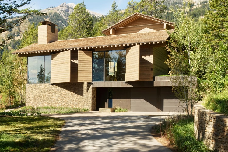 Olson Kundig's Teton House Transforms on Command