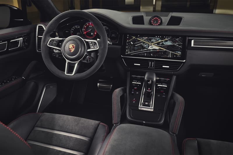 2021 porsche cayenne gts suv sports chrono v8 twin turbo engine horsepower cars