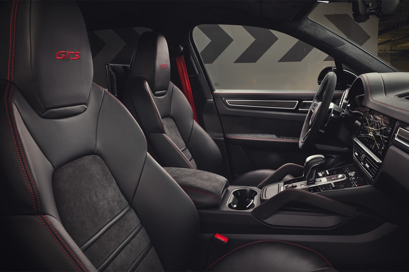 2021 porsche cayenne gts suv sports chrono v8 twin turbo engine horsepower cars 