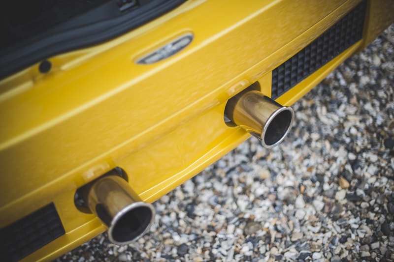 Renault Sport Clio V6 Rare Liquid Yellow Auction Mid Engine Rear Wheel Drive Super Car Sports Hot Hatchback