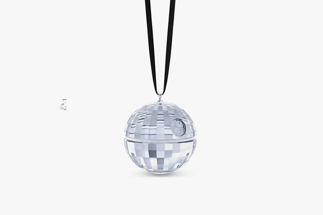 Swarovski has unveiled a magnificent Star Wars crystal set - Luxurylaunches