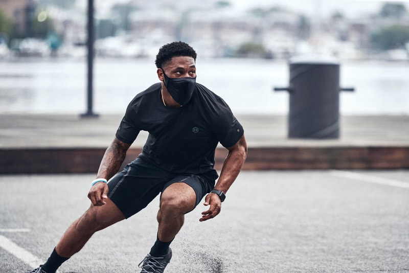 Under Armour New Sportsmask for Athletes Three-Layer Black PROTX2 Ear loops COVID-19 Coronavirus Reusable Water-resistant Training 