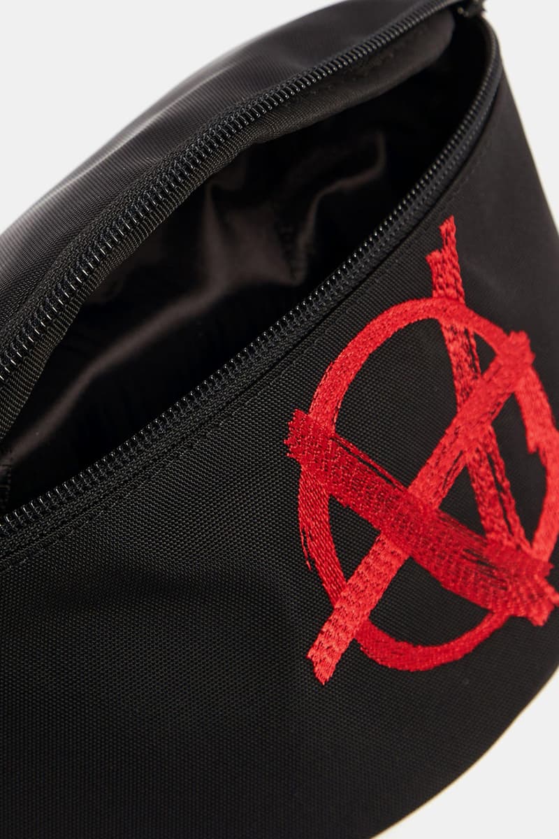 Vetements Reflector Haute Couture-print nylon Anarchy embroidered-logo belt bag MatchesFashion.Com Guram Gvasalia Bum Bags 1369912 1369913