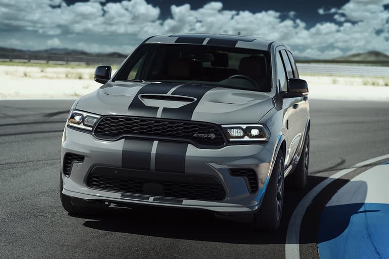 2021 Dodge Durango SRT Hellcat Release Information 710 HP 645 lb-ft Torque SUV Sports Utility Vehicle American Muscle Car 6.2L HEMI V8 Fast Power Performance First Look