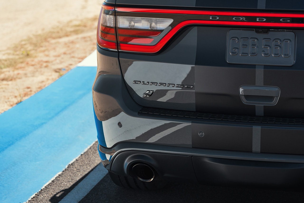 2021 Dodge Durango SRT Hellcat Release Information 710 HP 645 lb-ft Torque SUV Sports Utility Vehicle American Muscle Car 6.2L HEMI V8 Fast Power Performance First Look