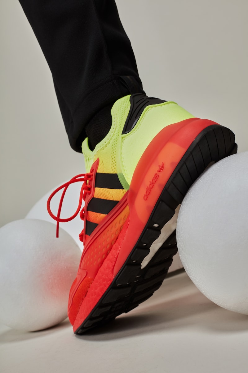 adidas originals foot locker zx 2k boost model silhouette lifestyle sneaker squish play
