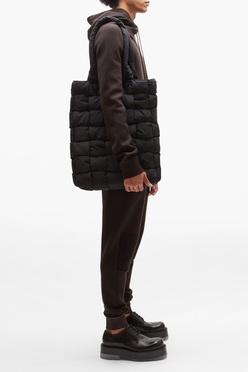 bottega veneta padded tote bag intrecciato technique daniel lee italy mens fashion bags