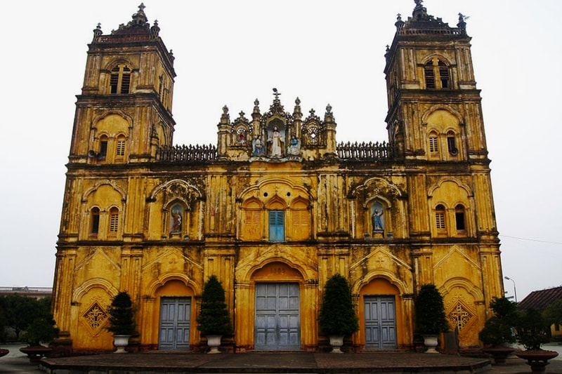 bui chu cathedral demolition northern vietnam architecture heritage sites travel
