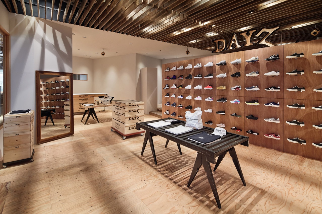 DAYZ New Concept Store in Miyashita Park NEIGHBORHOOD Nike Vans UNDERCOVER Masafumi Watanabe sneakers boutique kuumba M&M
