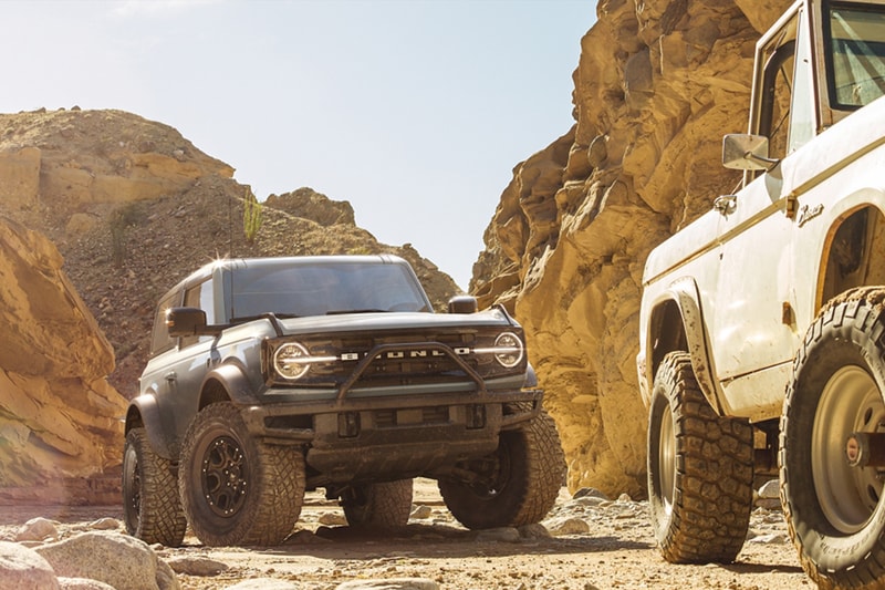 Ford 2021 Bronco 4x4 SUV Unveiling  SUVS off-roading Jeep sand snow outdoors adventure motors 