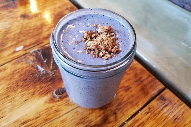 How to Make a Breakfast Smoothie With BKLYN Blend