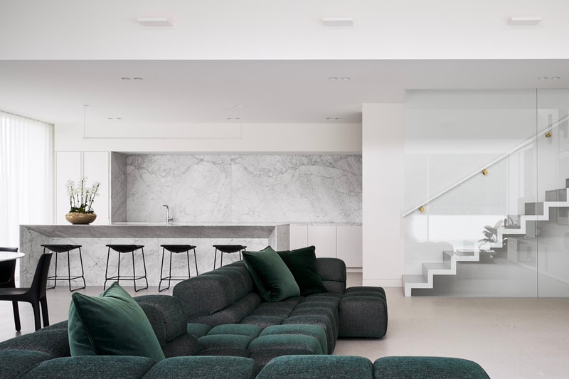 Inarc Architects juxtaposes vintage and modern at three-storey 1870s Victorian house Wyoming house Studley Park Melbourne minimalist interiors restoration
